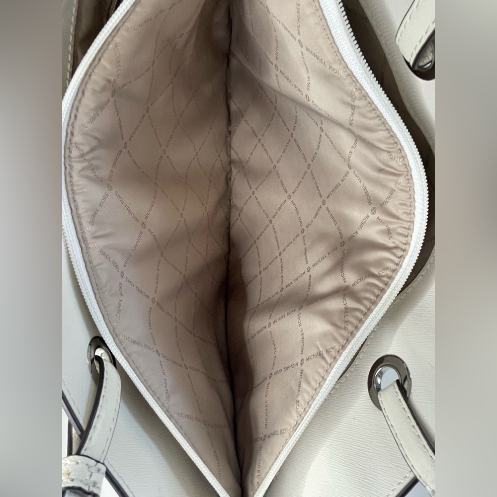 Michael Kors Taupe and Cream Shoulder Bag - Picture 12 of 16